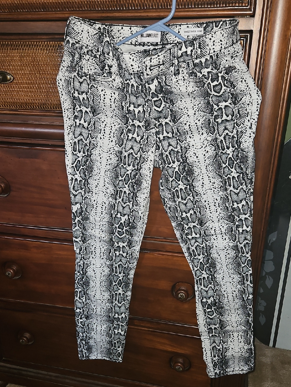 William Rast Monochrome Snake-Print Perfect Ankle Skinny Pants Sz. 27